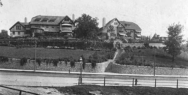 The view of the Goodkind Double House in 1915 from Grand Hill gives you an idea of how different the two homes really are .
